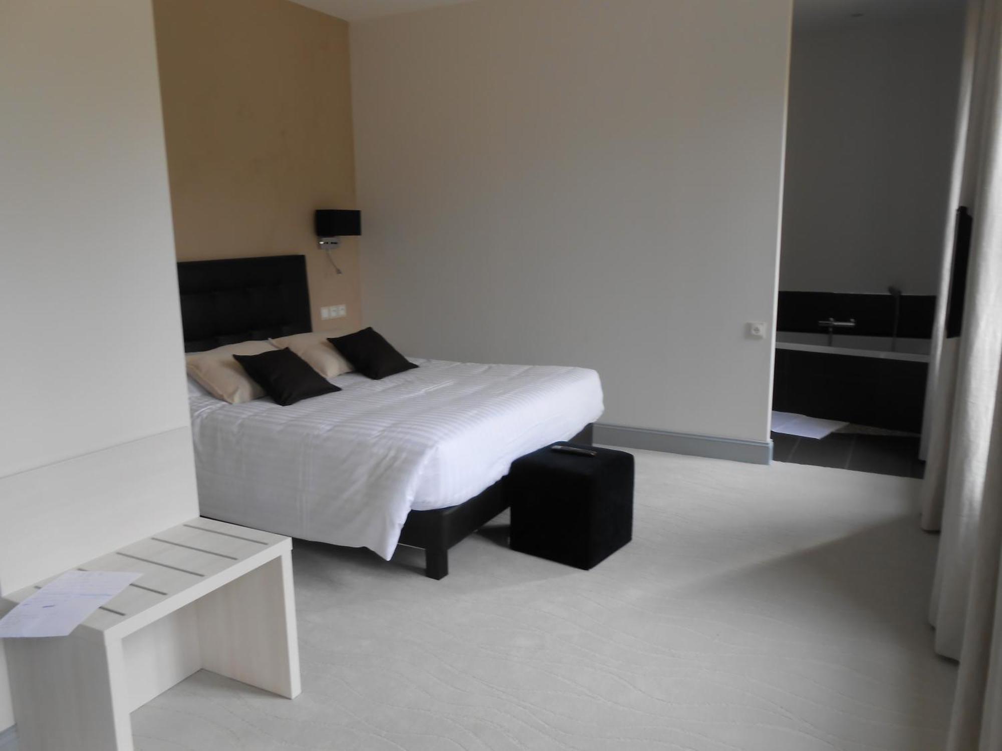Saint-Pey-de-Castets Logis- Hotel Spa Restaurant L'Epicurial חדר תמונה