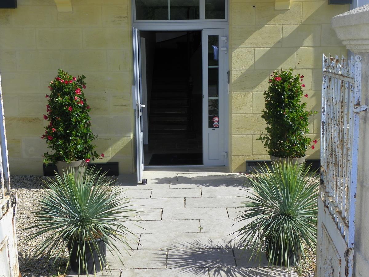 Saint-Pey-de-Castets Logis- Hotel Spa Restaurant L'Epicurial מראה חיצוני תמונה