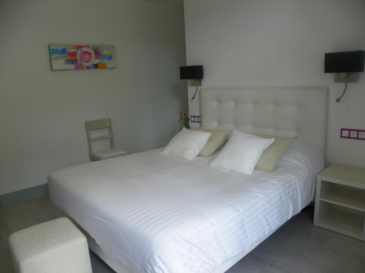 Saint-Pey-de-Castets Logis- Hotel Spa Restaurant L'Epicurial מראה חיצוני תמונה
