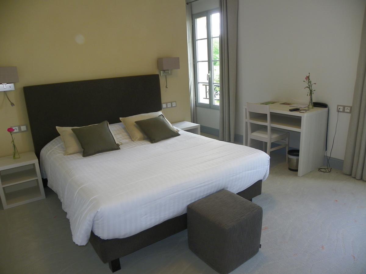 Saint-Pey-de-Castets Logis- Hotel Spa Restaurant L'Epicurial מראה חיצוני תמונה