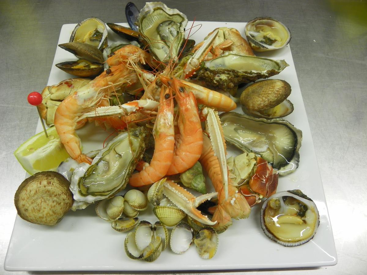 Saint-Pey-de-Castets Logis- Hotel Spa Restaurant L'Epicurial מראה חיצוני תמונה