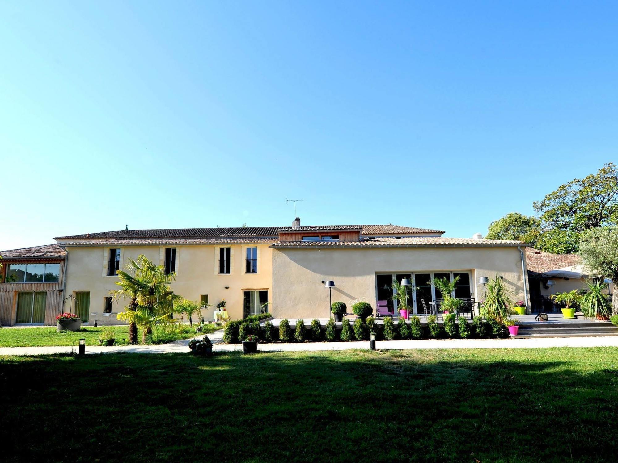Saint-Pey-de-Castets Logis- Hotel Spa Restaurant L'Epicurial מראה חיצוני תמונה