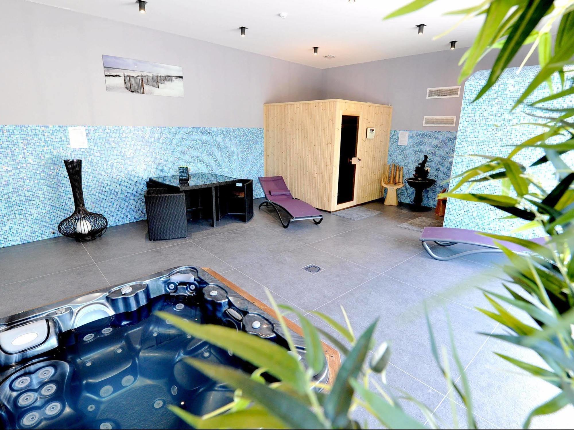 Saint-Pey-de-Castets Logis- Hotel Spa Restaurant L'Epicurial מראה חיצוני תמונה