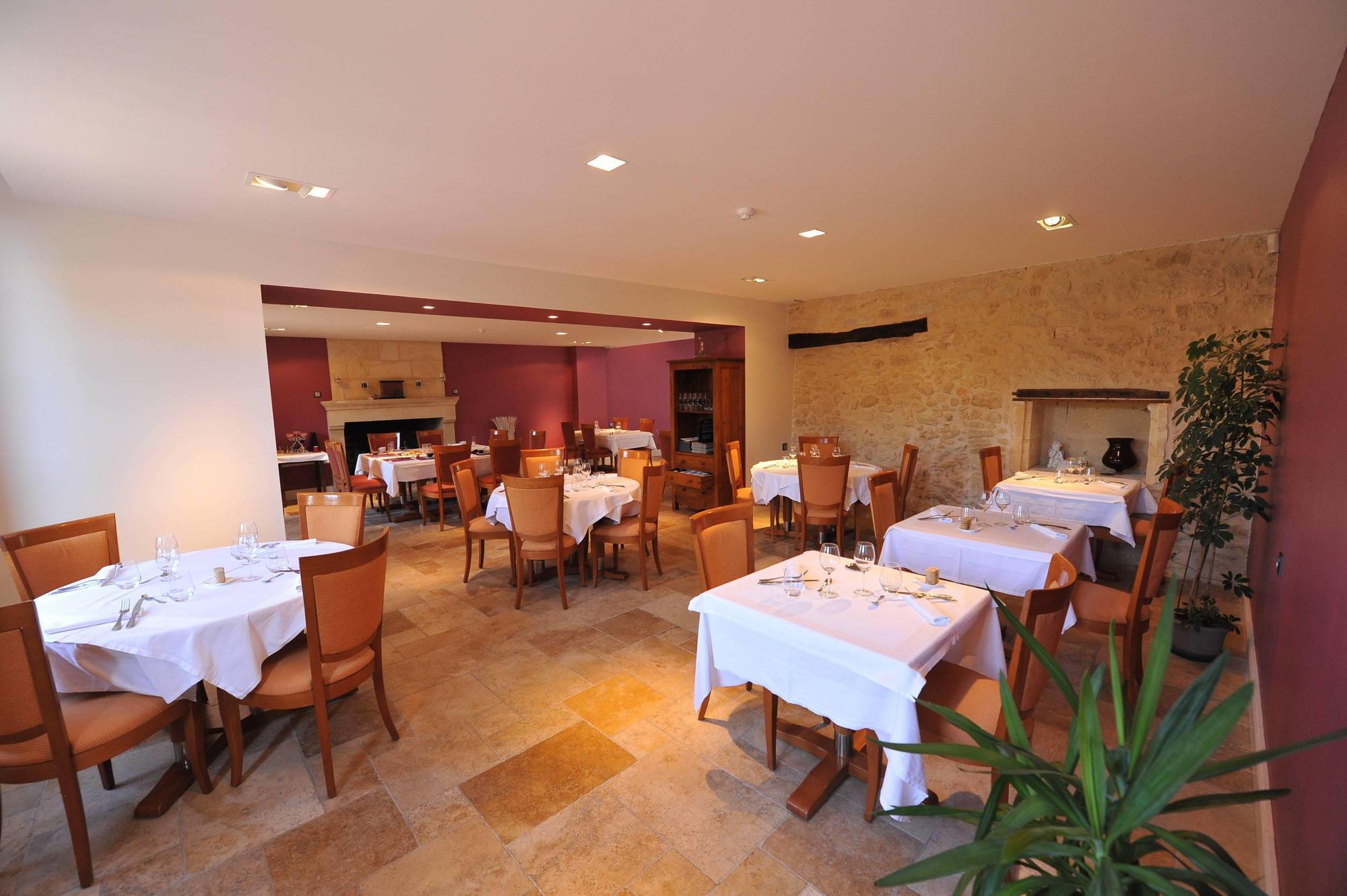 Saint-Pey-de-Castets Logis- Hotel Spa Restaurant L'Epicurial מראה חיצוני תמונה